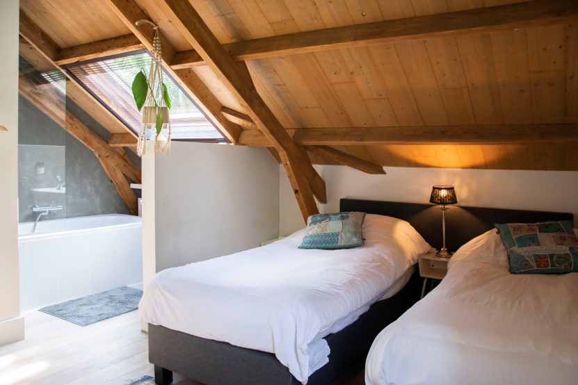 Tinusboom-slaapkamer-bad